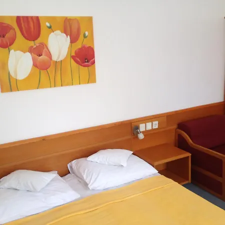 Hotel Apart Hotel Apartmanhotel 3*