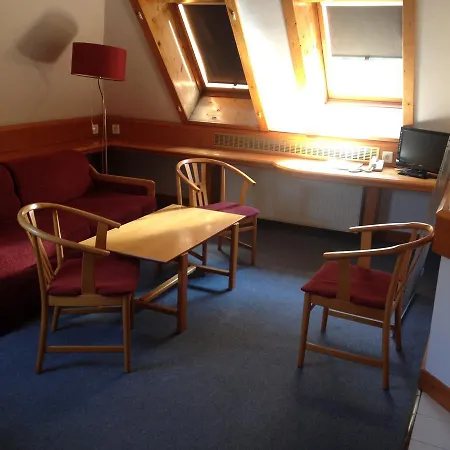 Hotel Apart Hotel Апарт-отель Хевиз